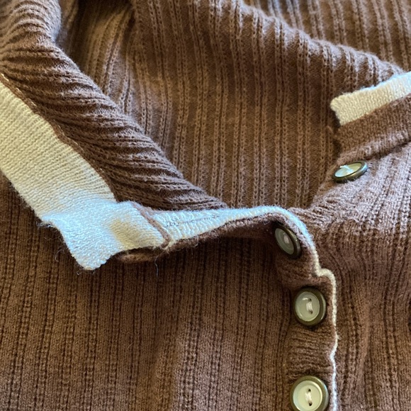 Maurice’s size large short sleeve top. - Picture 7 of 7